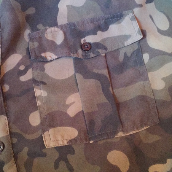 Buffalo Camo Top - Picture 3 of 4